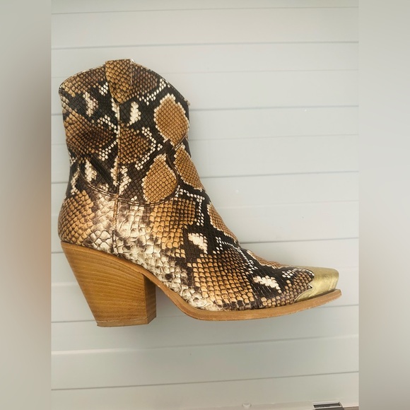 Free People Brayden Boots - Picture 4 of 7